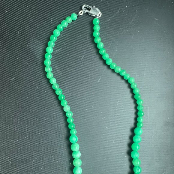 Beautiful green gemstone necklace - Picture 4 of 4